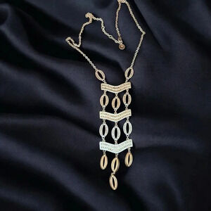 Stella & Dot Gold Tone Dangle Drop Necklace